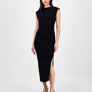 Robbie Bee Black Midi Dress